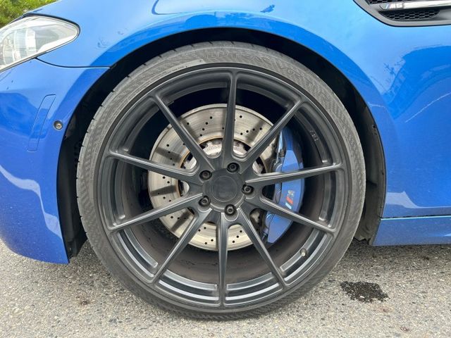 M5/小改款/2階/原鈑件/LED主動轉向頭燈/盲點/抬顯/車道偏移/HK音響/電尾門/KEYLESS GO/電吸門  第8張相片