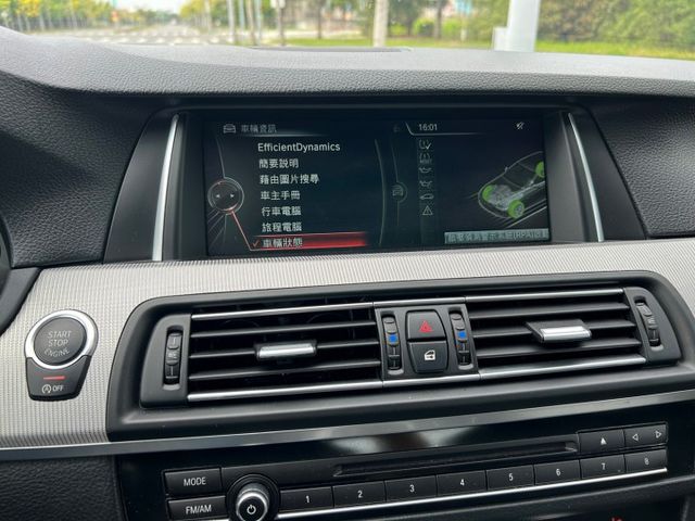 M5/小改款/2階/原鈑件/LED主動轉向頭燈/盲點/抬顯/車道偏移/HK音響/電尾門/KEYLESS GO/電吸門  第10張相片