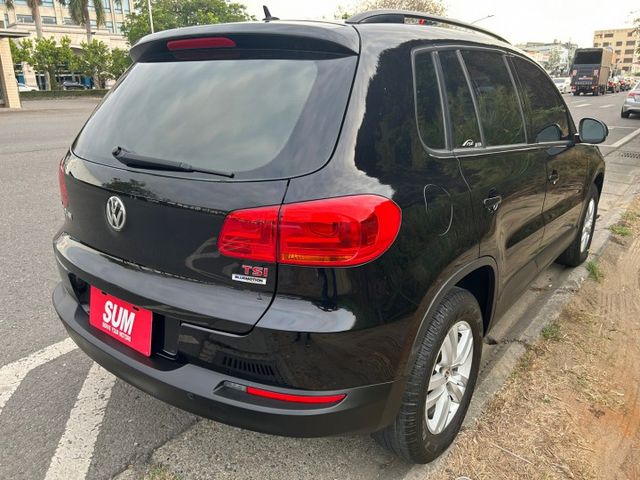 原鈑件/感應式頭燈/6安/循跡防滑/AUTOHOLD/車頂架/ISOFIX  第4張相片
