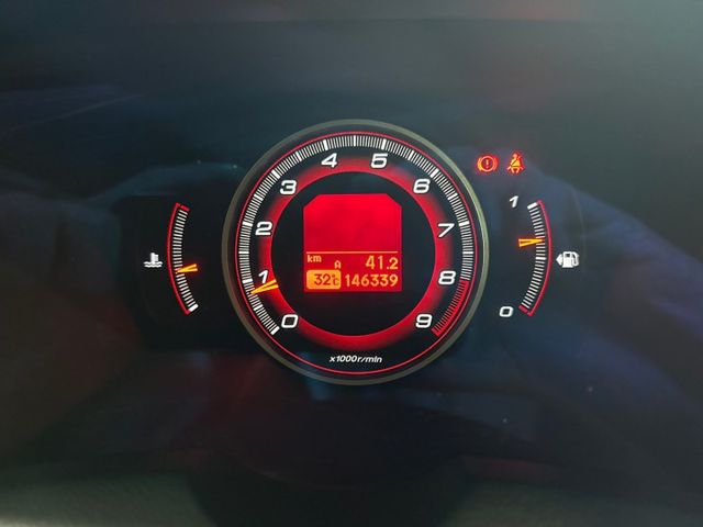 CIVIC  第9張相片