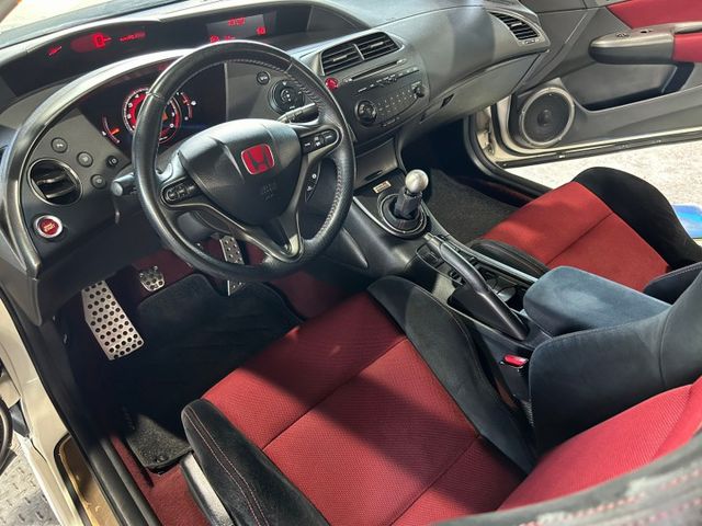 CIVIC  第12張相片