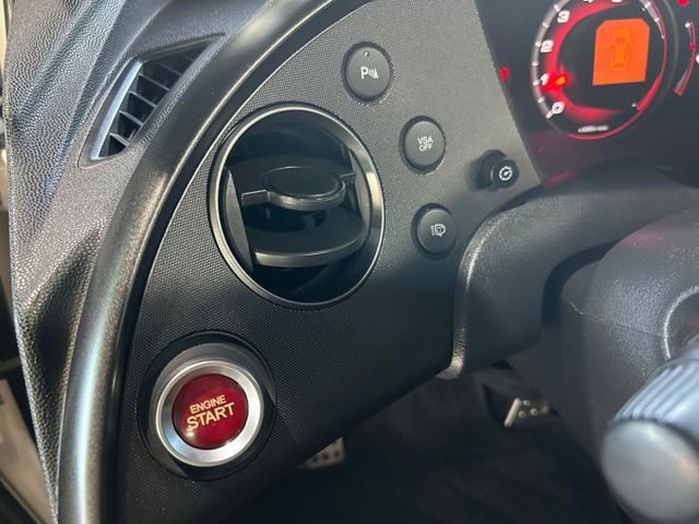CIVIC  第14張相片