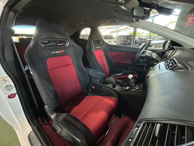 CIVIC  第15張相片