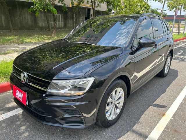 一手車/原廠保養/全車鍍膜/低里程/倒車顯影/感應式頭燈/6 安/循跡防滑  第3張相片