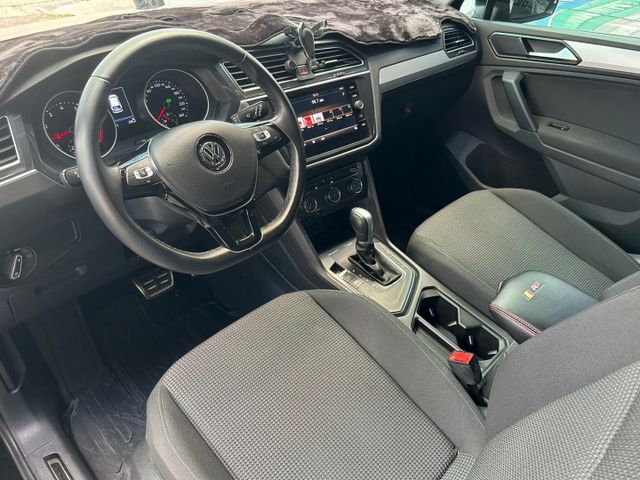 一手車/原廠保養/全車鍍膜/低里程/倒車顯影/感應式頭燈/6 安/循跡防滑  第7張相片