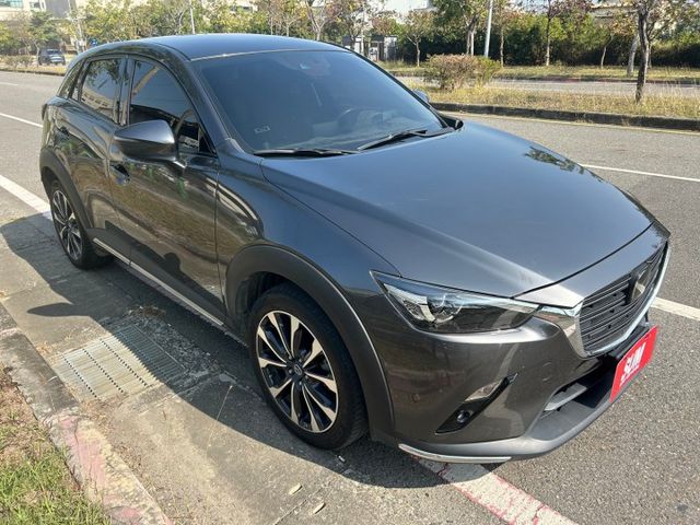 小改旗艦版/原鈑件/ACC跟車/抬顯/盲點/原廠衛星導航/LED頭燈/免鑰匙/倒車顯影/自動遠光燈  第1張相片