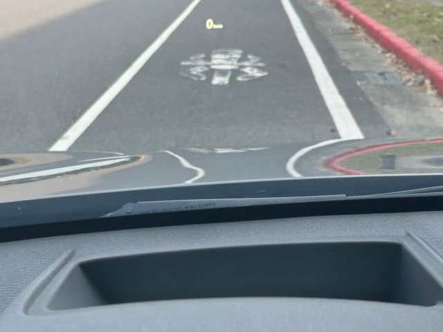 小改款/原鈑件/LED頭燈/免鑰匙/腳踢電尾門/觸控式影音主機/抬顯/AEB緊急煞停/自動停車/CARPLAY  第17張相片