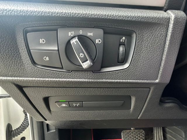 一手車/原鈑件/僅跑6萬/LED感應式頭燈/摸門解鎖/記憶電動椅/分區溫控/車道偏離警示/AEB緊急煞停  第14張相片