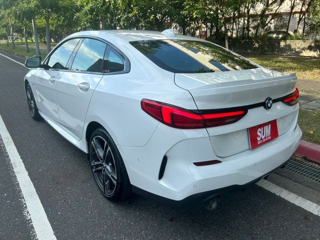 一手車/原鈑件/限量GC M版/虛擬數位儀錶/手機卡片鑰匙/ACC跟車/盲點/CARPLAY/M-SPORT專屬套件  第4張相片
