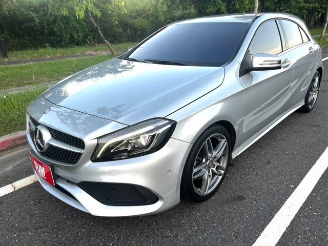 一手車/原鈑件/AMG/小改款/LED頭燈/換檔撥片/自動停車/倒車顯影/分區溫控/記憶電動跑車椅  第3張相片