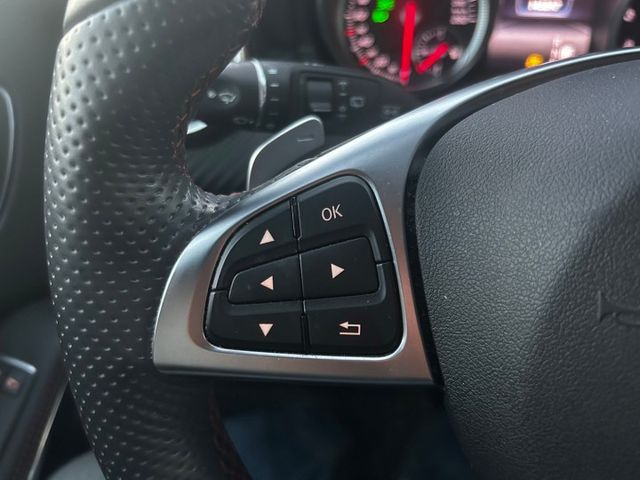 一手車/原鈑件/AMG/小改款/LED頭燈/換檔撥片/自動停車/倒車顯影/分區溫控/記憶電動跑車椅  第12張相片