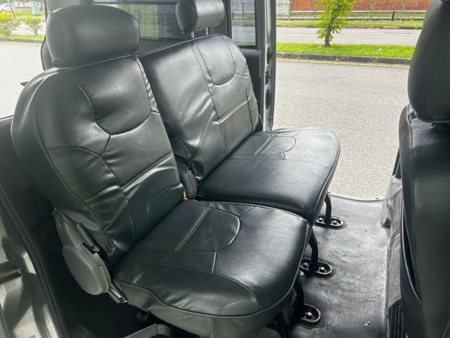 一手車/原鈑件/8人座/低里程僅跑7萬/可全額貸款  第12張相片