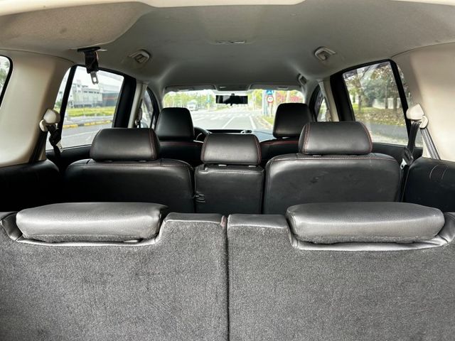一手車/5+2家庭首選用車/定速/滑門/後座出風口/低里程/輪胎剛換新/可全額貸款  第18張相片