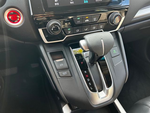 原鈑件/ACC跟車/AEB緊急煞車/車道偏移/免鑰匙/6安/觸控式大螢幕主機/可全額貸款  第12張相片