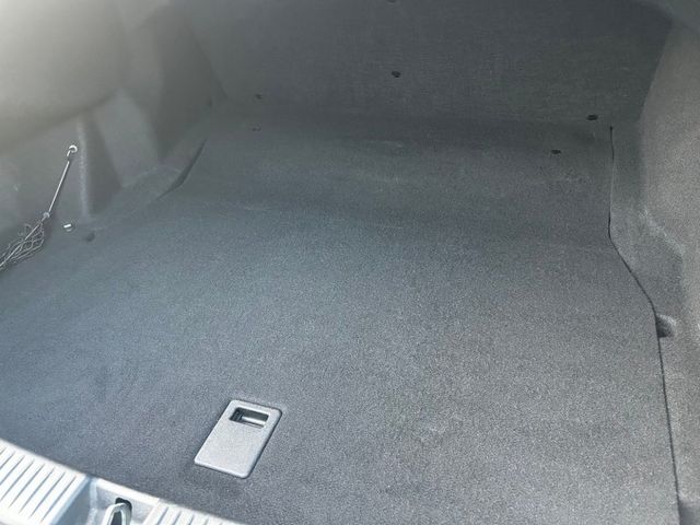 總代理AMG C63/原鈑件/LED智慧型頭燈/摸門解鎖/盲點/360環景/自動停車/柏林之音/全景天窗/電尾門  第20張相片