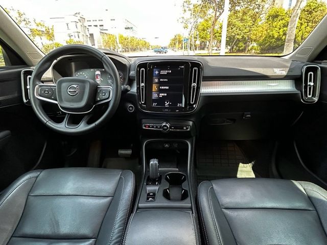 一手車/原鈑件/原廠保養/ACC跟車/數位儀錶/360環景/盲點/AEB緊急煞車/車道維持輔助/CARPLAY支援無線充  第10張相片
