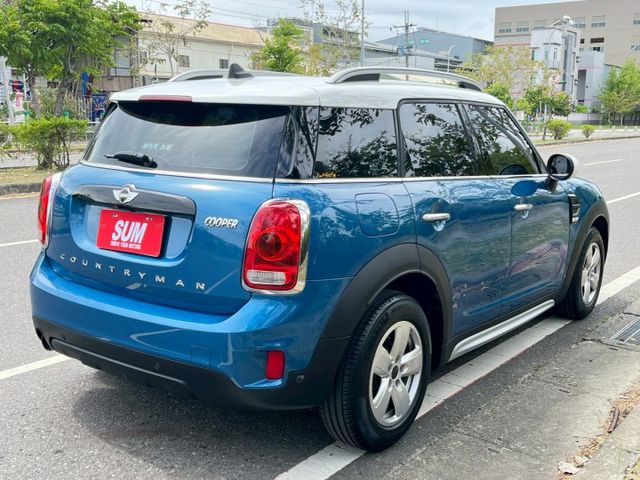 一手車原鈑件/低里程/6安/觸控式螢幕主機/倒車顯影/電尾門/藍芽音樂  第7張相片