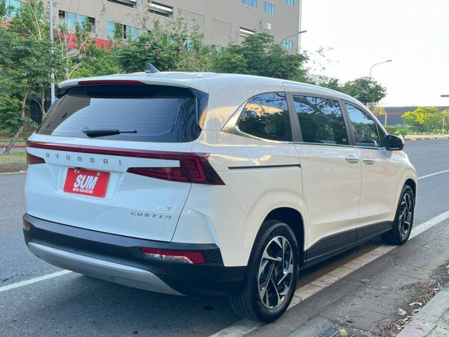 原廠保固/原鈑件/數位儀表/ACC跟車/AEB/盲點/LED頭燈/觸控式大螢幕/CARPLAY/全景天窗/免鑰匙  第7張相片