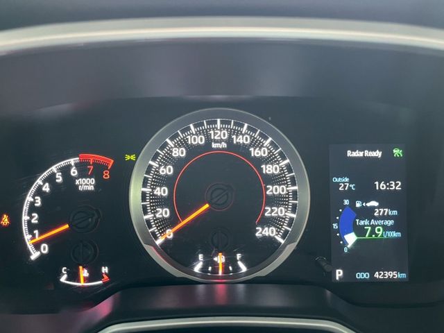 原鈑件/低里程僅跑4萬/AEB緊急煞車/ACC跟車/感應式大燈/倒車顯影/藍芽音樂  第8張相片
