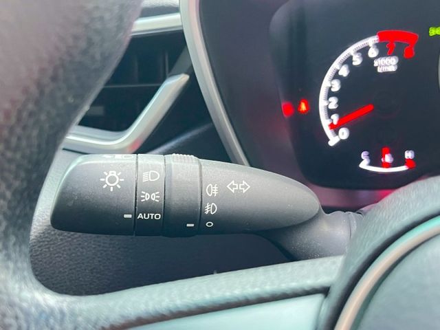 原鈑件/低里程僅跑4萬/AEB緊急煞車/ACC跟車/感應式大燈/倒車顯影/藍芽音樂  第14張相片