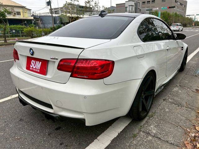M3 COUPE/CARBON車頂/摸門解鎖/閥門/可貸款  第5張相片