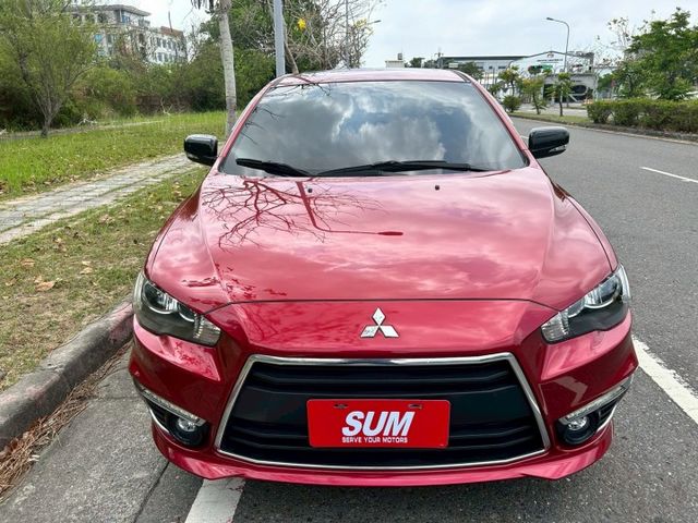 io版/跑車椅/空力套件/定速/換檔撥片/倒車顯影/天窗/可全額貸款  第2張相片