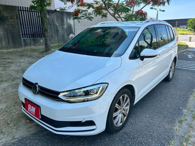 原鈑件/一手車/低里程僅跑6萬/ACC跟車/自動停車/7人座/LED頭燈/免鑰匙/三區溫控/CARPLAY  第1張相片