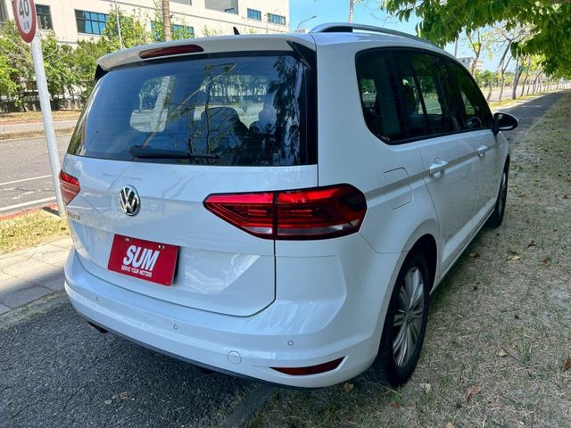 原鈑件/一手車/低里程僅跑6萬/ACC跟車/自動停車/7人座/LED頭燈/免鑰匙/三區溫控/CARPLAY  第7張相片