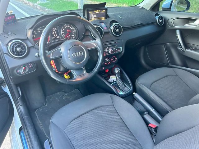 小改款1.0渦輪/6安/倒車顯影/內外氣氛漂亮/稅金最低的安全性小車/可全額貸款  第9張相片