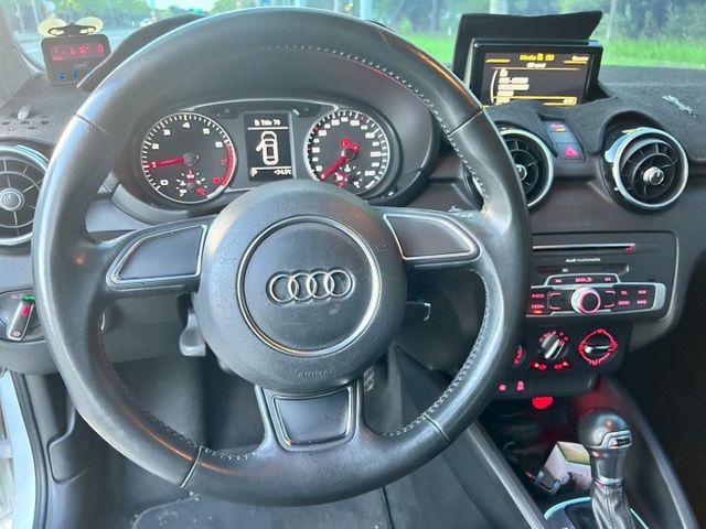 小改款1.0渦輪/6安/倒車顯影/內外氣氛漂亮/稅金最低的安全性小車/可全額貸款  第11張相片