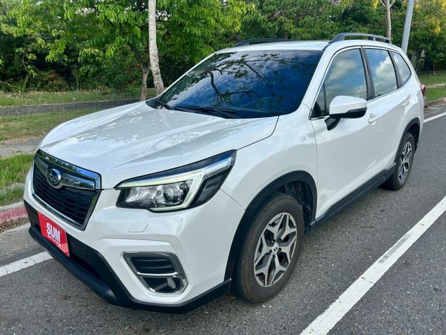一手車原廠保養/免鑰匙/ACC跟車/AEB緊急煞車/車偏/盲點/7安/電尾門/LED主動轉向頭燈/記憶電動椅  第3張相片