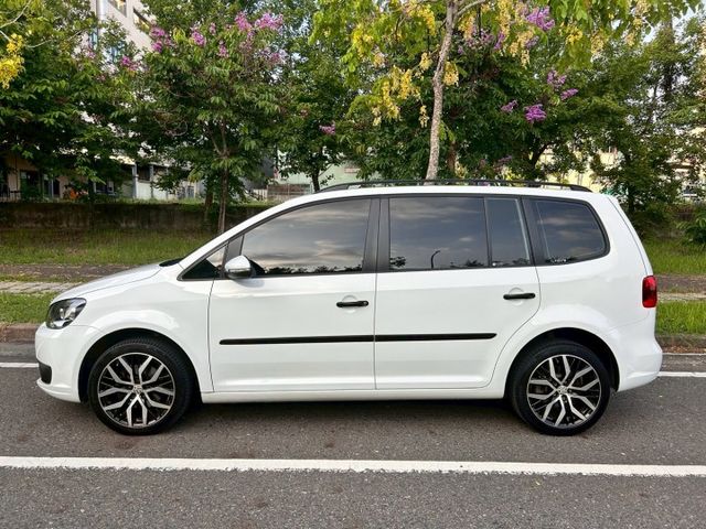 一手車/原鈑件/低里程/全景天窗/大螢幕安卓機/6安/倒車顯影/內外氣氛漂亮  第4張相片