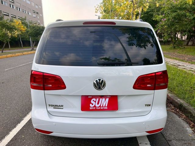 一手車/原鈑件/低里程/全景天窗/大螢幕安卓機/6安/倒車顯影/內外氣氛漂亮  第6張相片