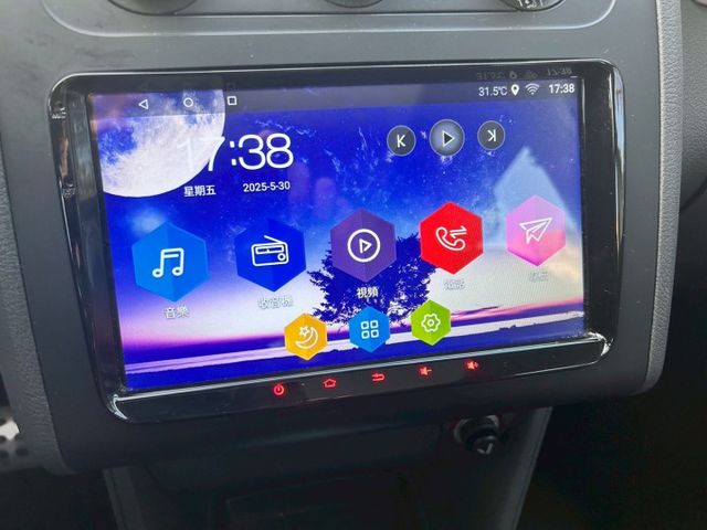 一手車/原鈑件/低里程/全景天窗/大螢幕安卓機/6安/倒車顯影/內外氣氛漂亮  第11張相片