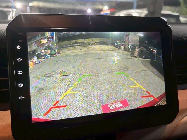 一手原鈑件/超低里程只跑5萬/免鑰匙/6安/升級安卓機/倒車顯影/定速/導航/藍芽音樂/可全額貸款  第12張相片