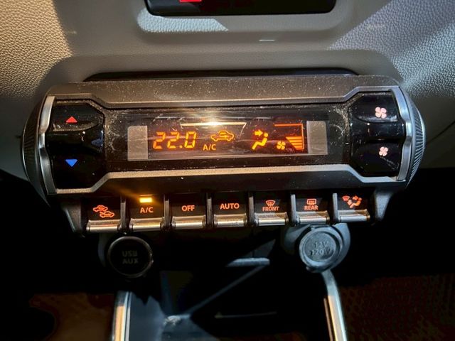 一手原鈑件/超低里程只跑5萬/免鑰匙/6安/升級安卓機/倒車顯影/定速/導航/藍芽音樂/可全額貸款  第13張相片