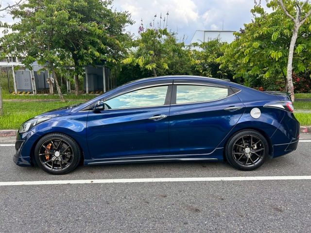 一手車原鈑件/EX旗艦版/免鑰匙/排氣管閥門/方向盤/空力套件/6安/倒車顯影/分區溫控/可貸款  第4張相片