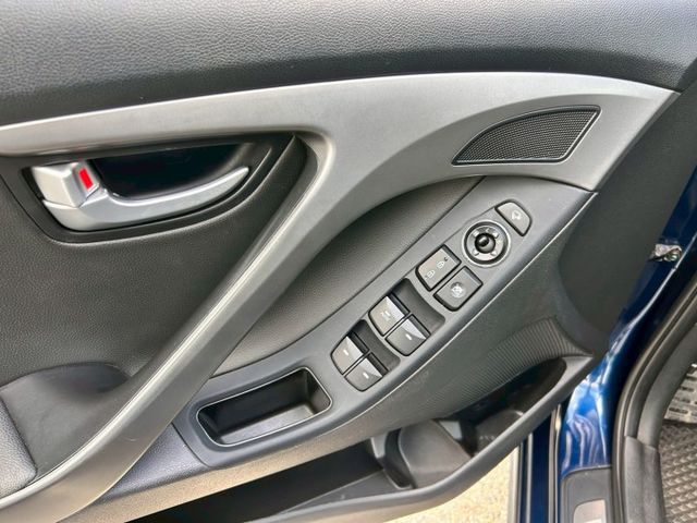 一手車原鈑件/EX旗艦版/免鑰匙/排氣管閥門/方向盤/空力套件/6安/倒車顯影/分區溫控/可貸款  第17張相片