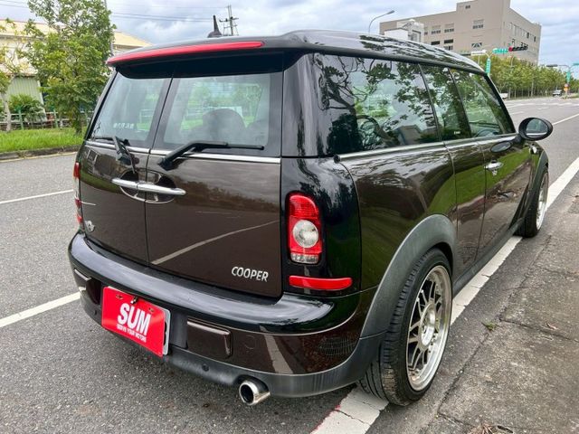 1+2不對稱車門獨特設計/經典內裝配色/原鈑件/HID感應式頭燈/6安/內外氣氛漂亮/可貸款  第6張相片