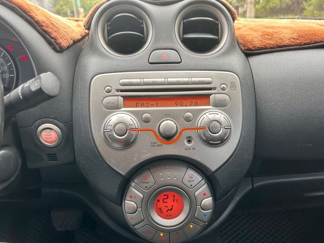 超低里程只跑8萬/原鈑件省油小車/免鑰匙/雙安/內外氣氛漂亮/可全額貸款  第11張相片