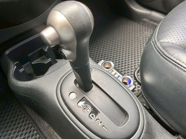 超低里程只跑8萬/原鈑件省油小車/免鑰匙/雙安/內外氣氛漂亮/可全額貸款  第12張相片