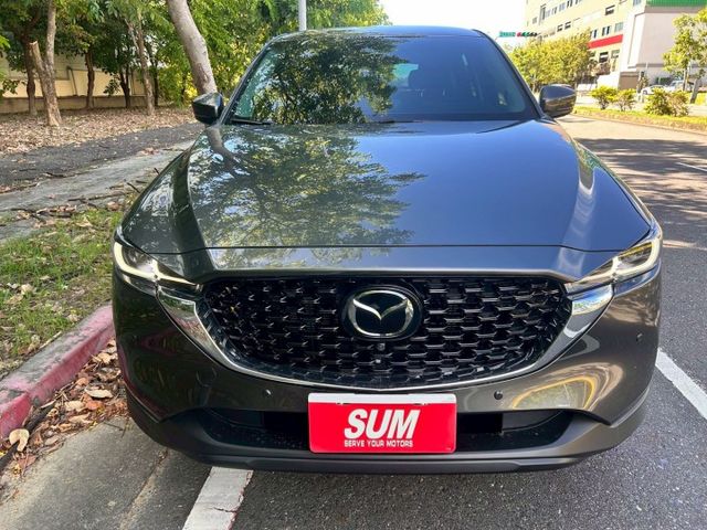 Premium版一手車/原鈑件/低里程原廠保固/原廠保養/ACC跟車/BOSE音響/360環景/免鑰匙/LED頭燈  第2張相片