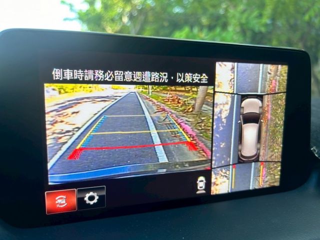 Premium版一手車/原鈑件/低里程原廠保固/原廠保養/ACC跟車/BOSE音響/360環景/免鑰匙/LED頭燈  第5張相片