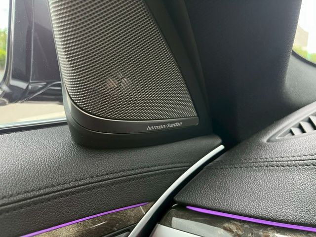 總代理530i M版/原鈑件/ACC跟車/盲點/AC套件/後輪轉向系統/藍卡鉗/360環景/車偏/抬顯/摸門解鎖  第18張相片