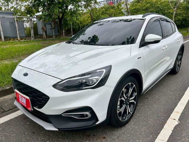 任性版/一手車/原鈑件B&O音響/ACC跟車/盲點/免鑰匙/LED頭燈/電動椅/分區溫控/CARPLAY/倒影  第3張相片