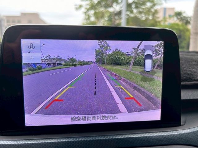 任性版/一手車/原鈑件B&O音響/ACC跟車/盲點/免鑰匙/LED頭燈/電動椅/分區溫控/CARPLAY/倒影  第14張相片