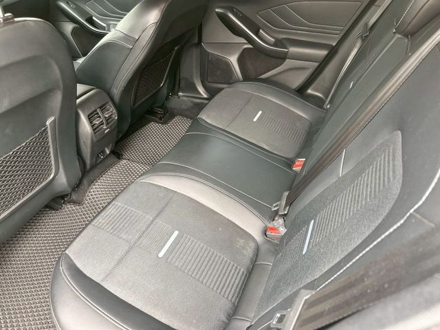 任性版/一手車/原鈑件B&O音響/ACC跟車/盲點/免鑰匙/LED頭燈/電動椅/分區溫控/CARPLAY/倒影  第19張相片