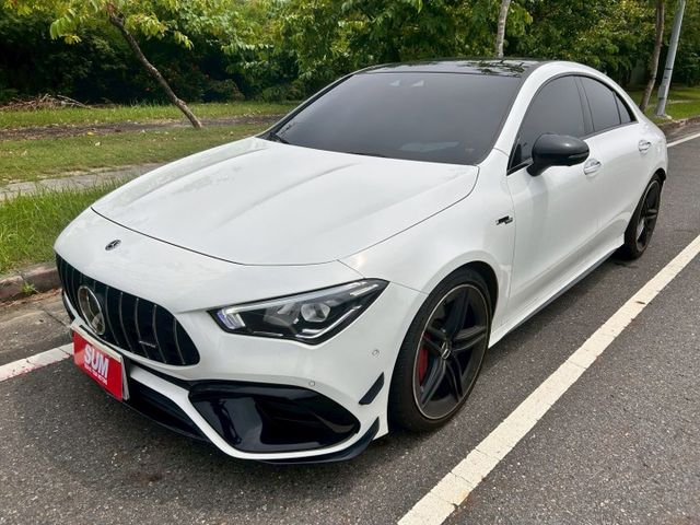 總代理AMG CLA 45 S 4MATIC/一手車原廠保養/原鈑件/雙認證/AMG可調式聲浪/夜色套件/空力套件  第3張相片