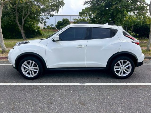 原鈑件/TURBO 4WD/里程少跑/免鑰匙/HID頭燈/雙前電熱椅/倒車顯影/定速/導航  第4張相片