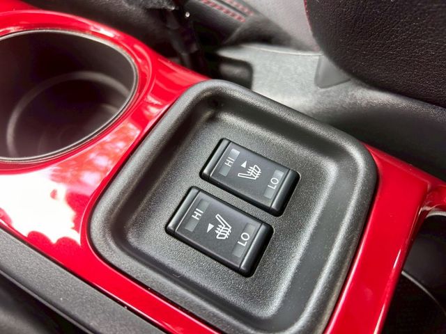 原鈑件/TURBO 4WD/里程少跑/免鑰匙/HID頭燈/雙前電熱椅/倒車顯影/定速/導航  第16張相片